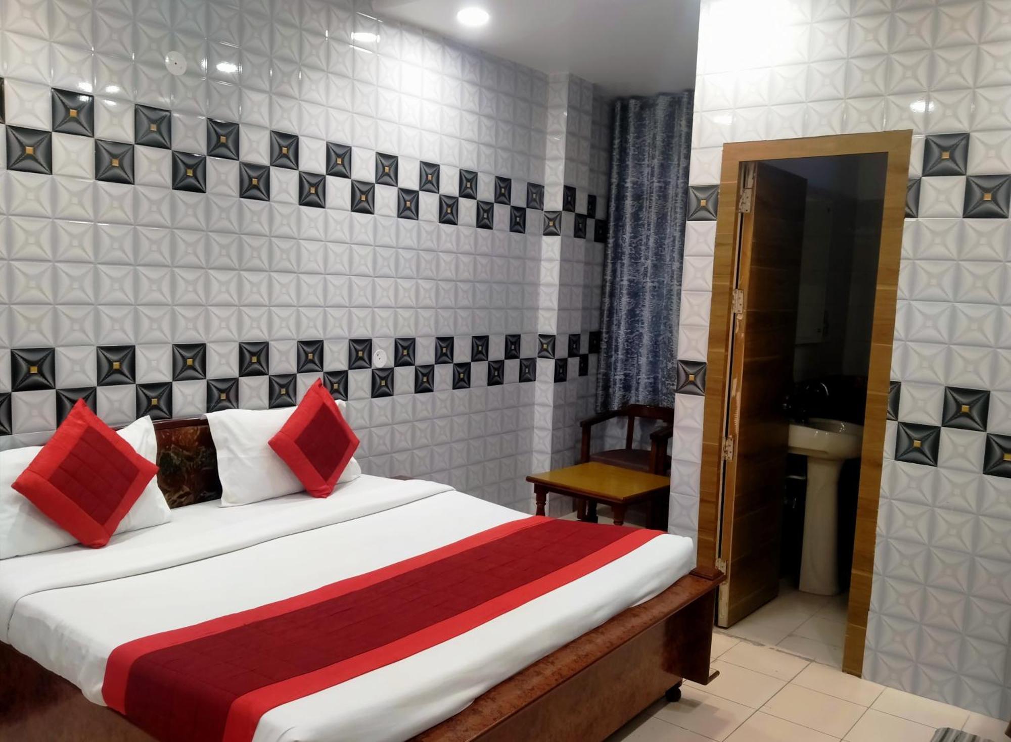 Hotel Holy City Amritsar Exterior photo